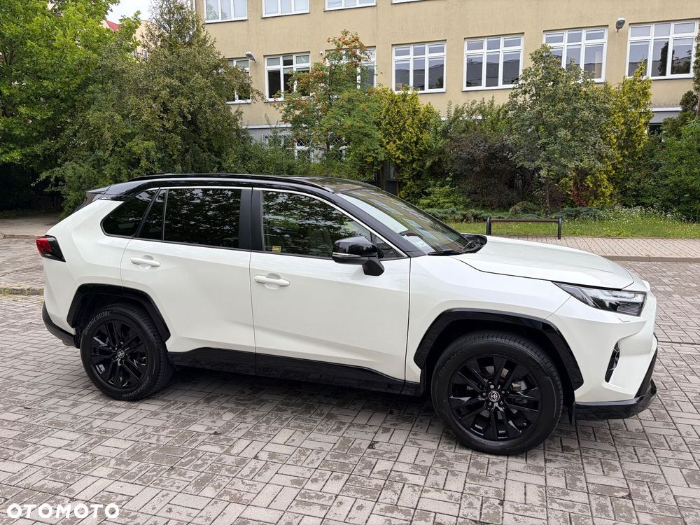 Toyota RAV4 - 1