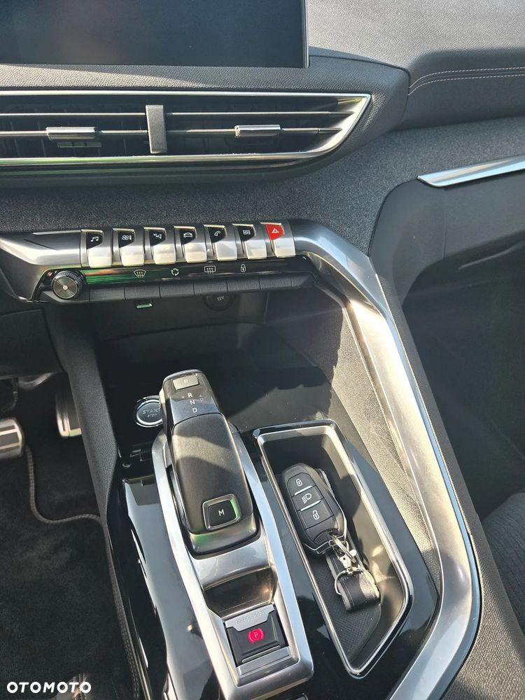 Peugeot 3008 - 19