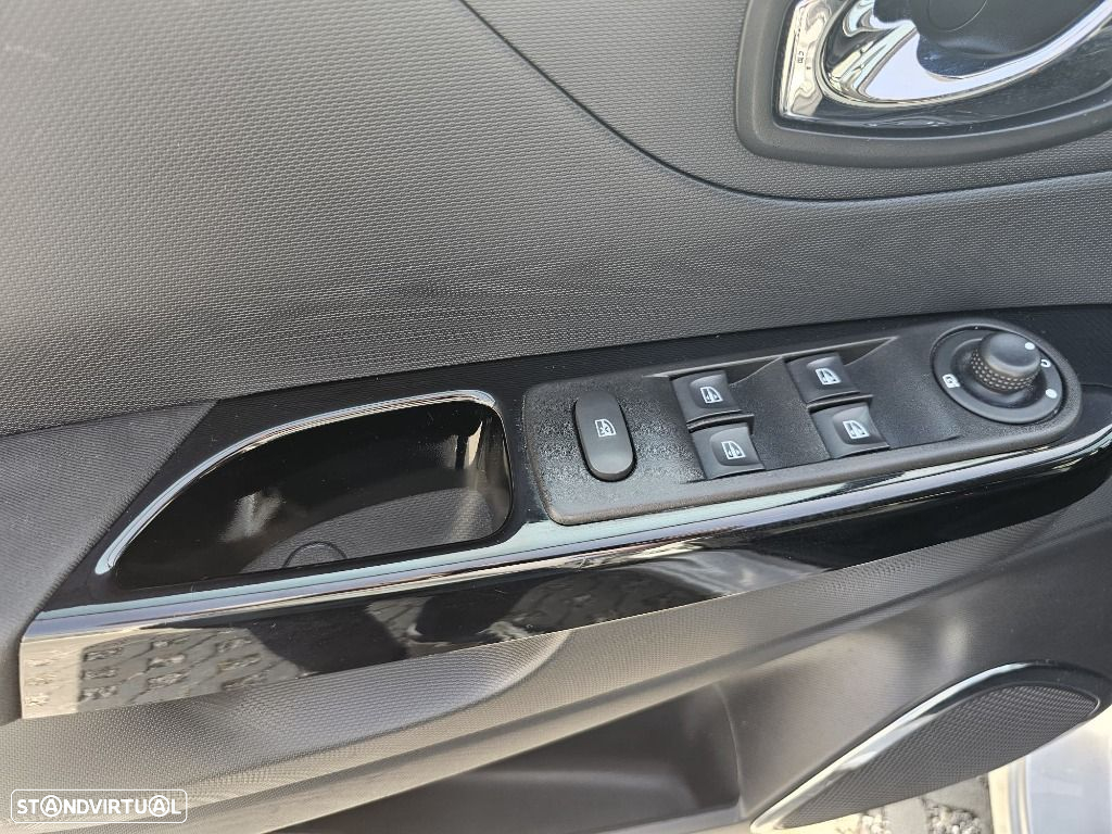 Renault Captur 0.9 TCE Exclusive - 8