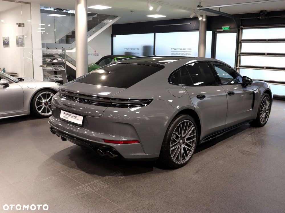 Porsche Panamera 4 E-Hybrid PHEV - 5