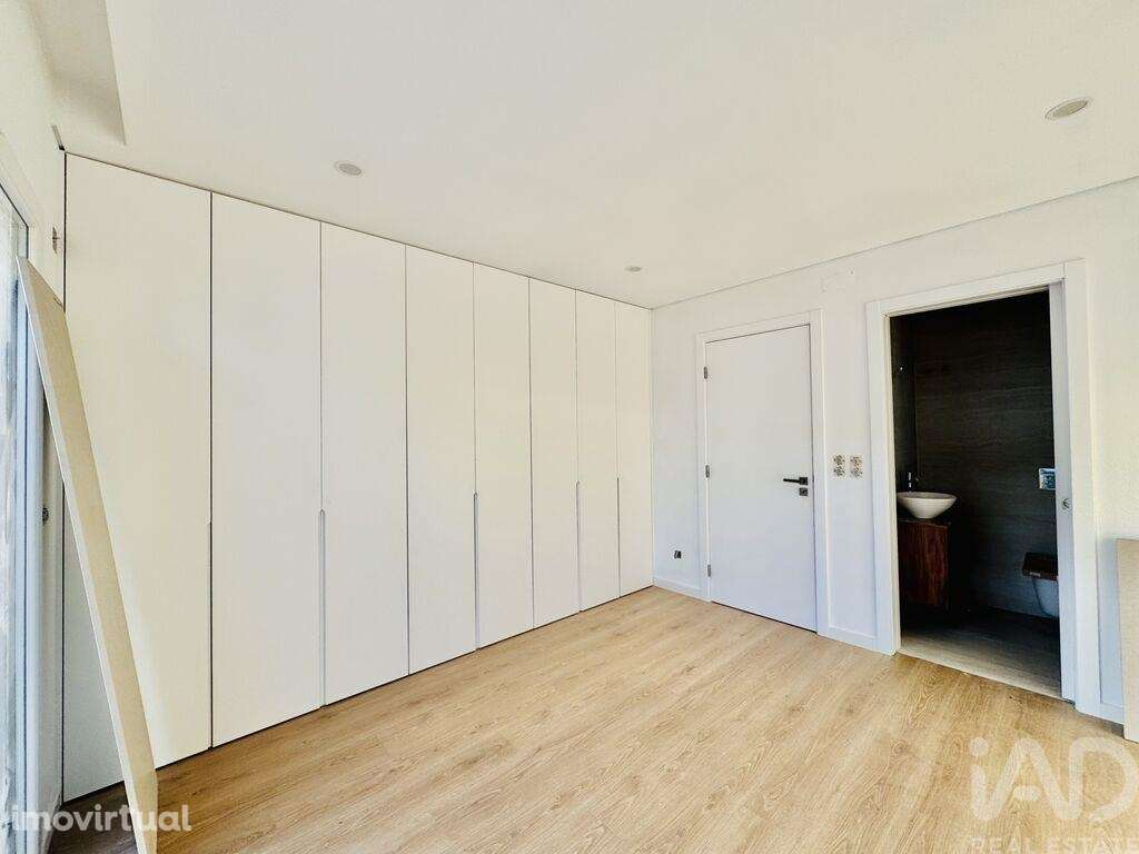 Casa / Villa T4 em Fernão Ferro de 130,00 m2 - Grande imagem: 5/13