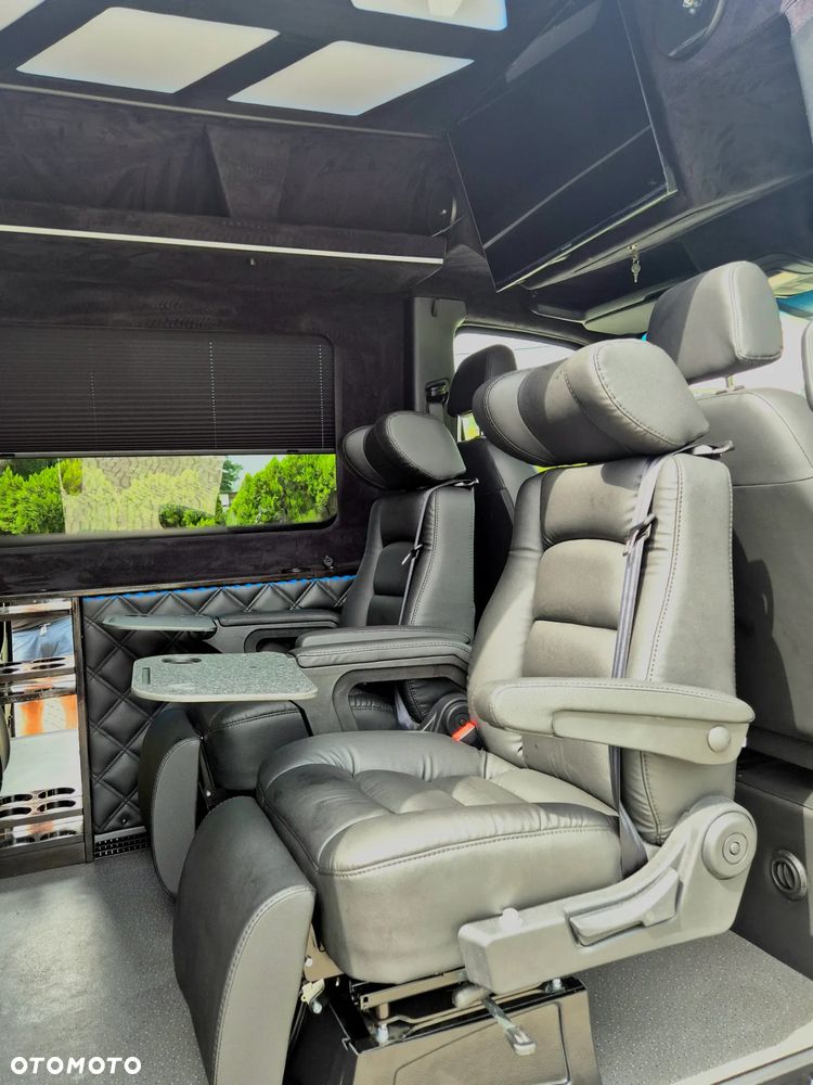 Mercedes-Benz Sprinter - 19