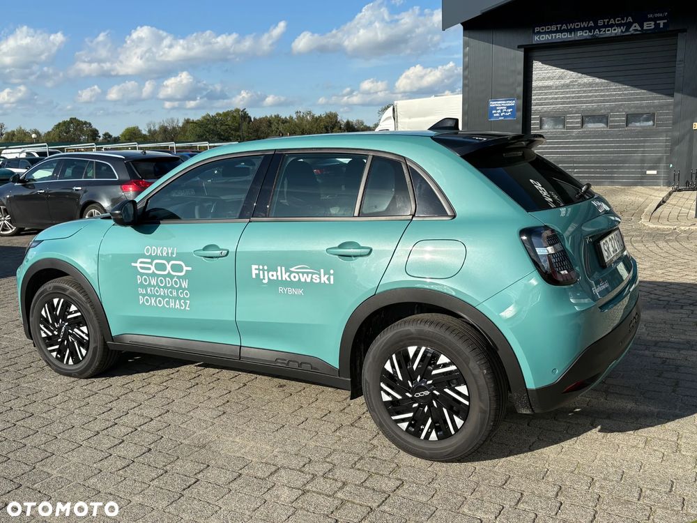 Fiat 600 1.2 Turbo Hybrid eDCT - 3