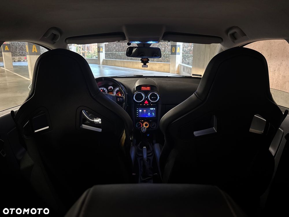 Opel Corsa 1.6 Turbo OPC - 38