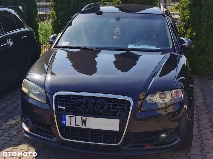 Audi A4 Avant 2.0 TDI DPF - 1