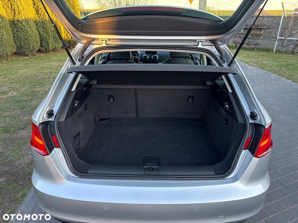 Audi A3 Sportback 1.8 TFSI S tronic Ambiente - 20