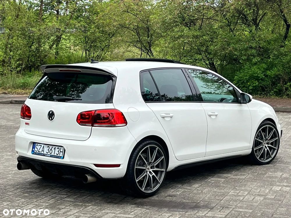 Volkswagen Golf 2.0 GTI DSG - 12