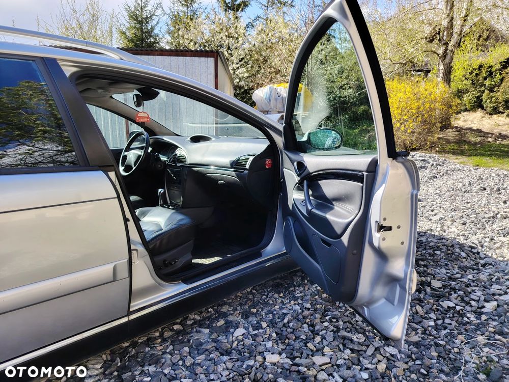 Citroën C5 2.0 HDi Exclusive - 16