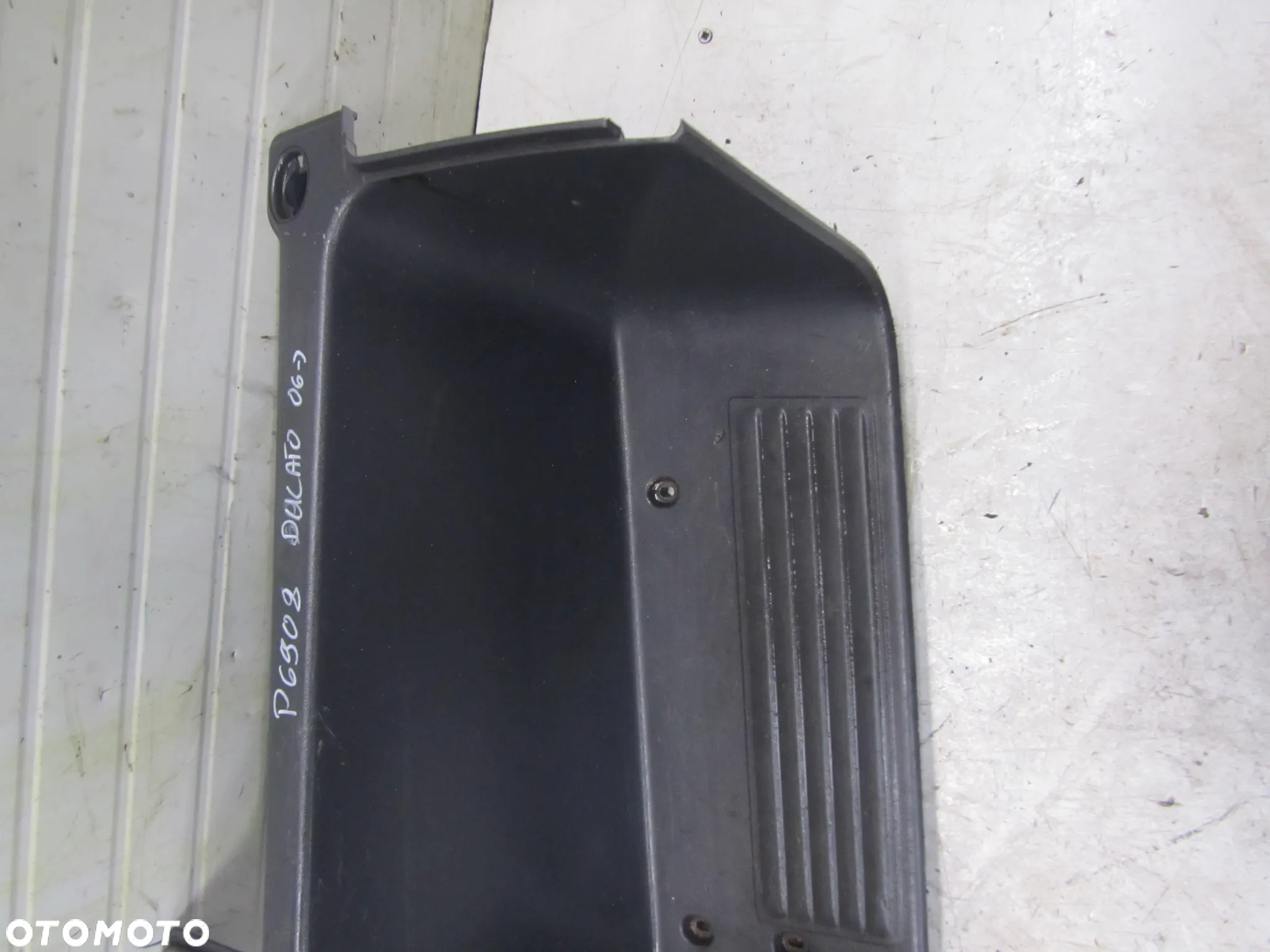 fiat ducato-boxer 06->2.3 jtd stopień drzwi lewy przód - 2