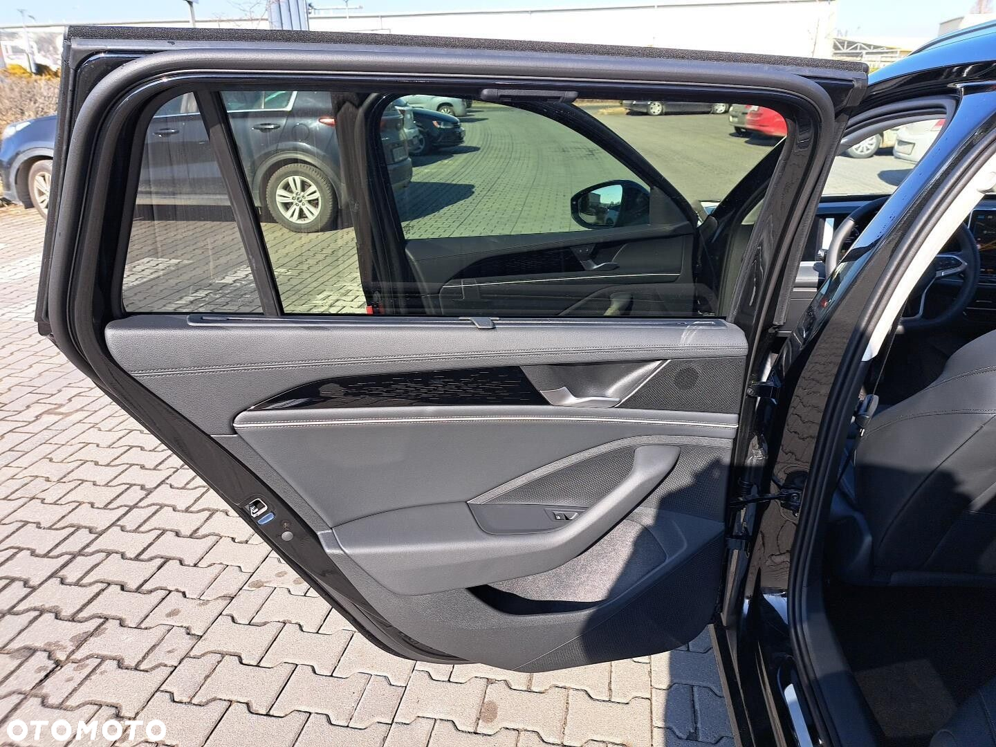 Volkswagen Passat - 24
