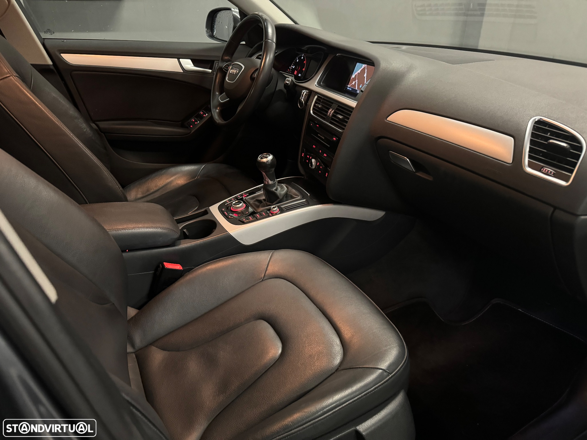 Audi A4 Avant 2.0 TDI Business Line Sport - 8