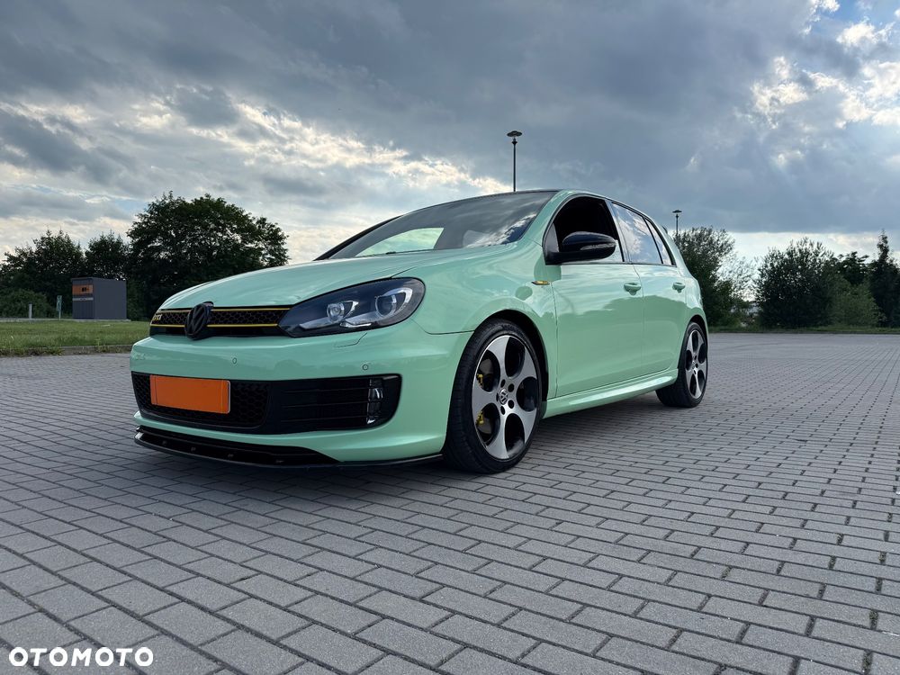 Volkswagen Golf 2.0 GTI - 25