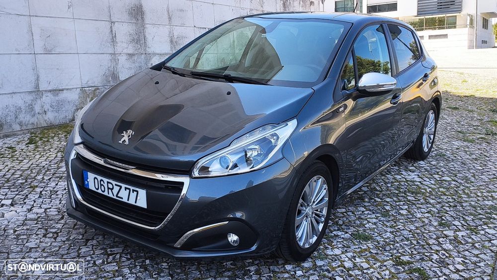 Peugeot 208 1.6 BlueHDi Style - 1