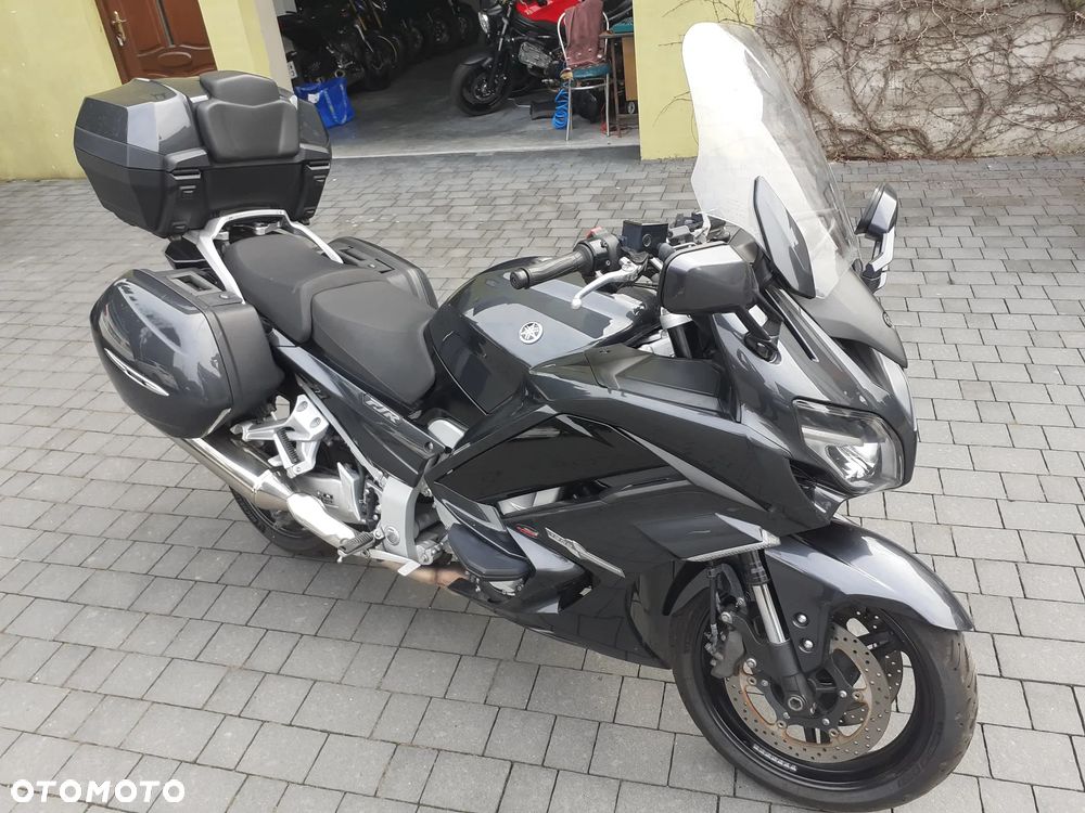 Yamaha FJR - 1