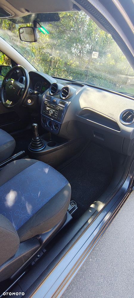 Ford Fiesta 1.4 Style - 29
