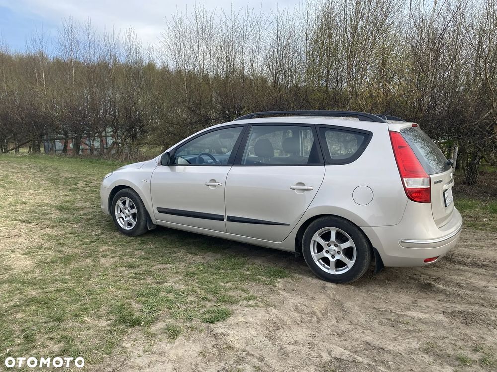 Hyundai i30 1.6 Comfort - 9