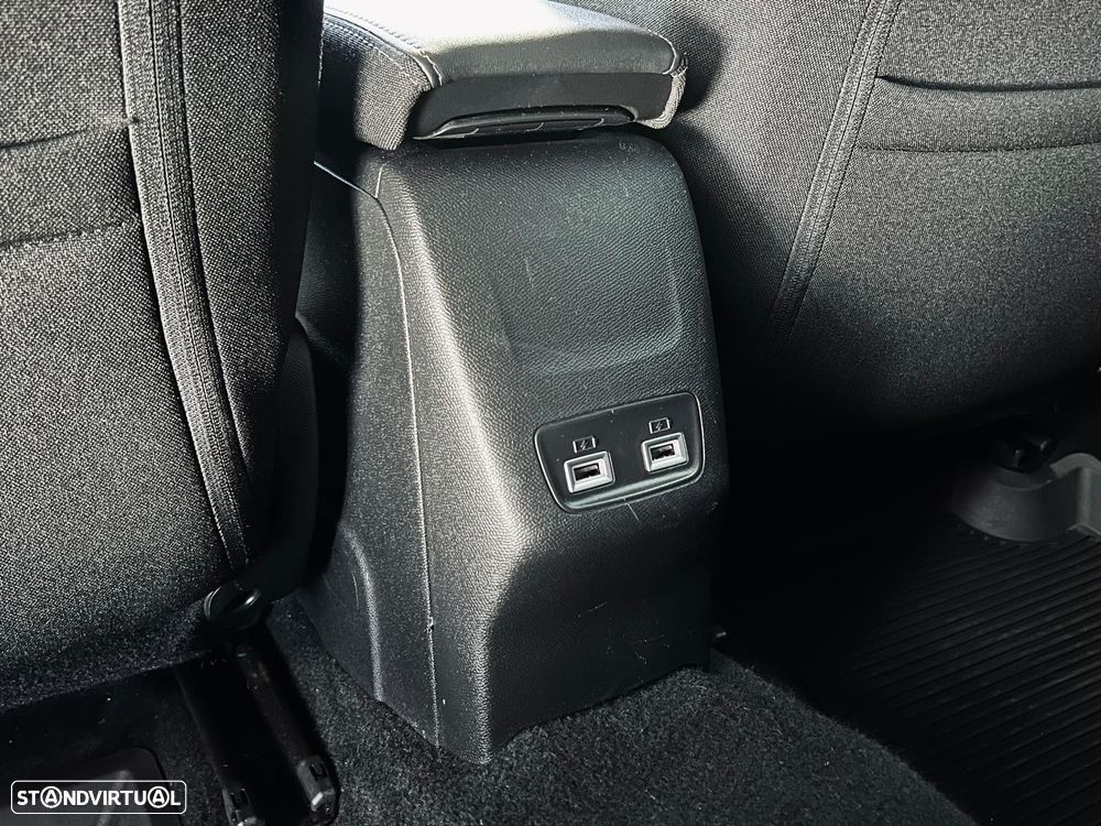 Peugeot e-2008 50 kWh Style - 46