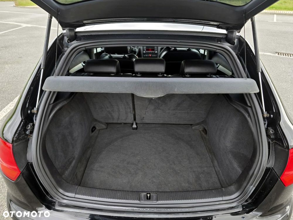 Audi A3 Sportback 2.0 TDI DPF S tronic S line Sportpaket (plus) - 28