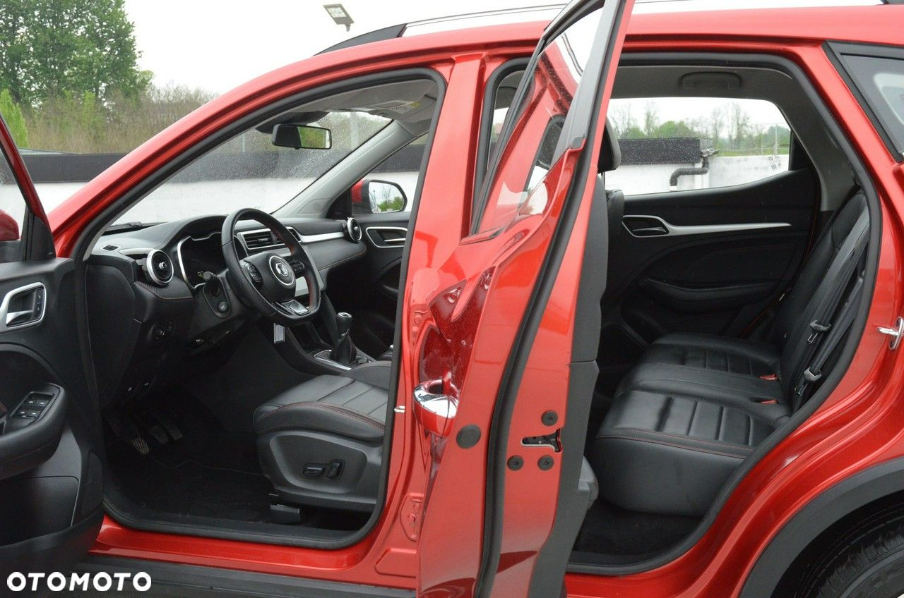 MG ZS - 34