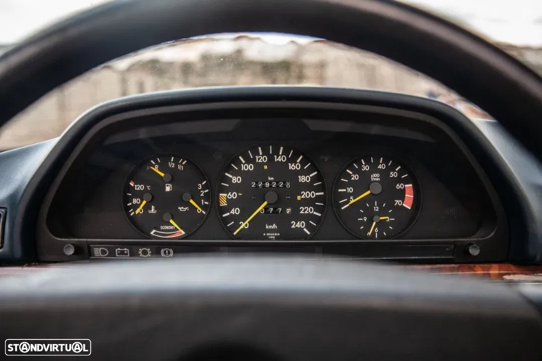 Mercedes-Benz 380 - 18