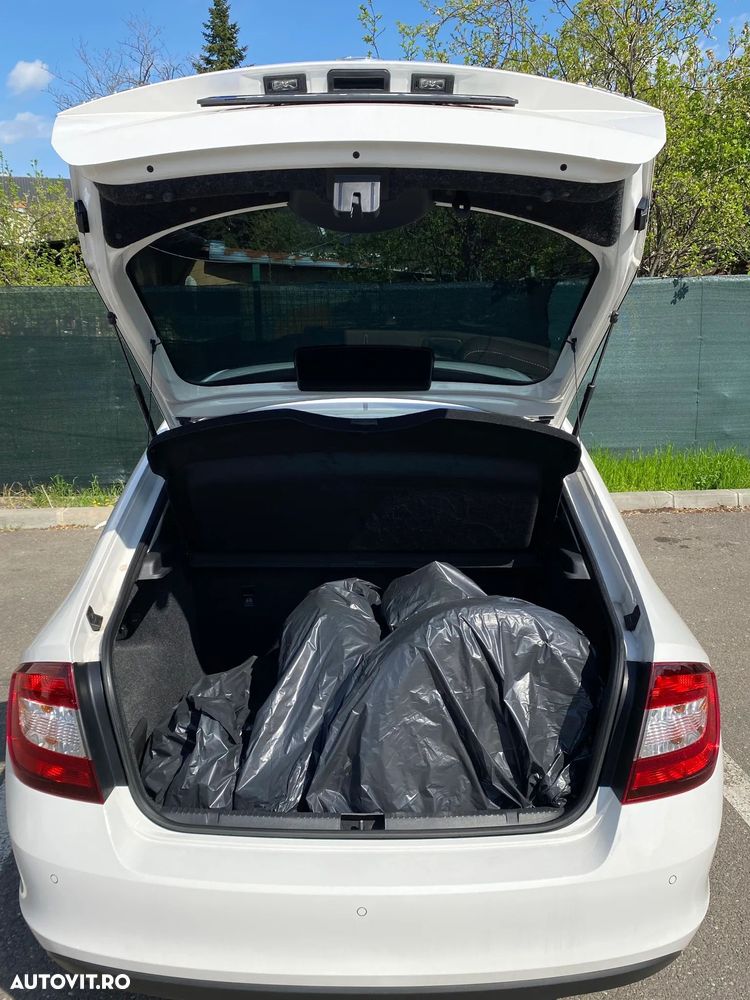 Skoda RAPID 1.0 TSI Avantaj - 10