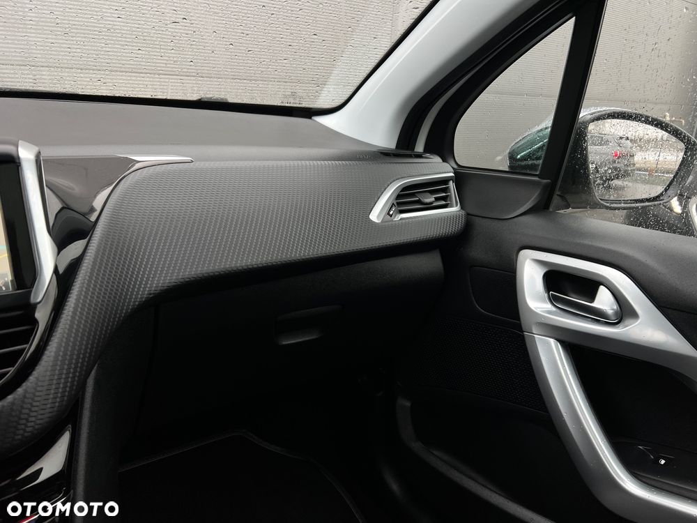 Peugeot 2008 PureTech 110 Stop&Start Crossway - 25