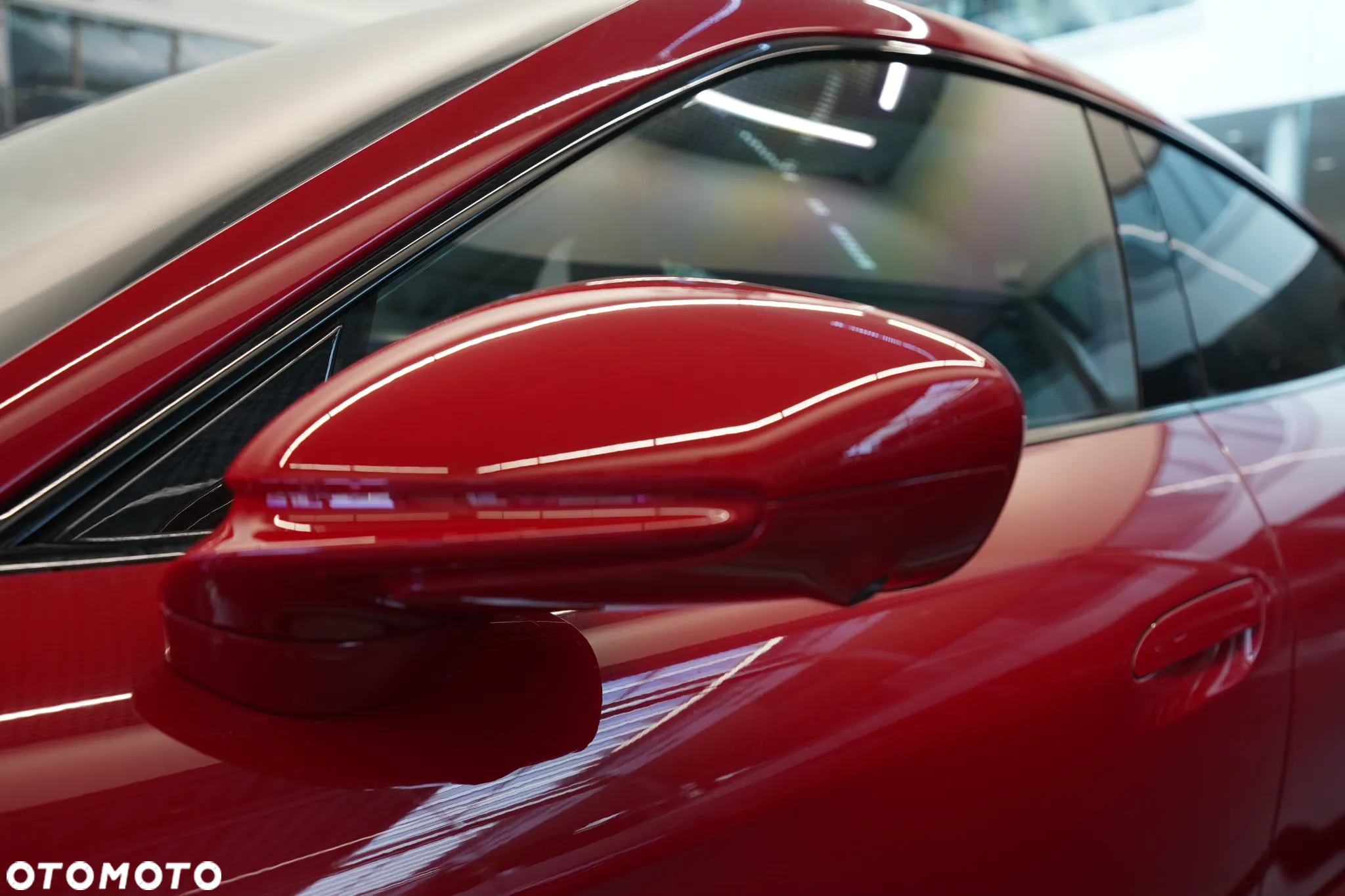Porsche Taycan GTS - 31