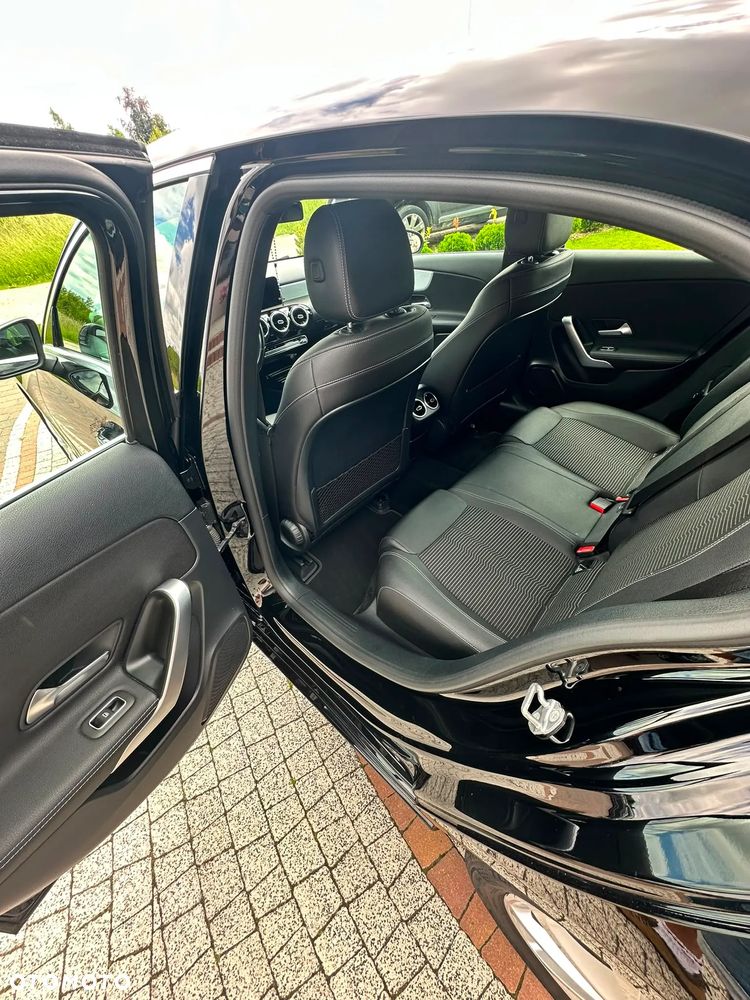 Mercedes-Benz Klasa A 200 7G-DCT - 7
