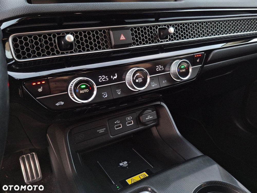 Honda Civic 2.0 i-MMD Advance BSI CVT - 21