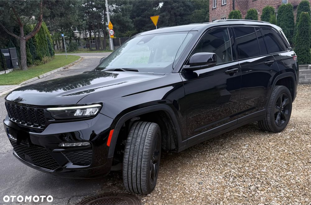 Jeep Grand Cherokee - 1
