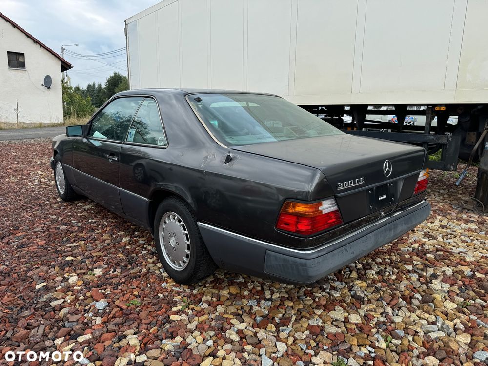 Mercedes-Benz W124 (1984-1993) - 9