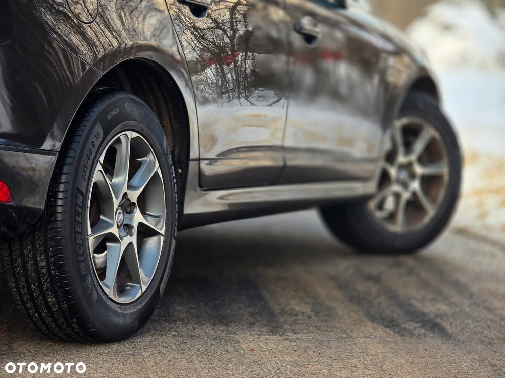 Volvo XC 60 D4 Drive-E Ocean Race - 38