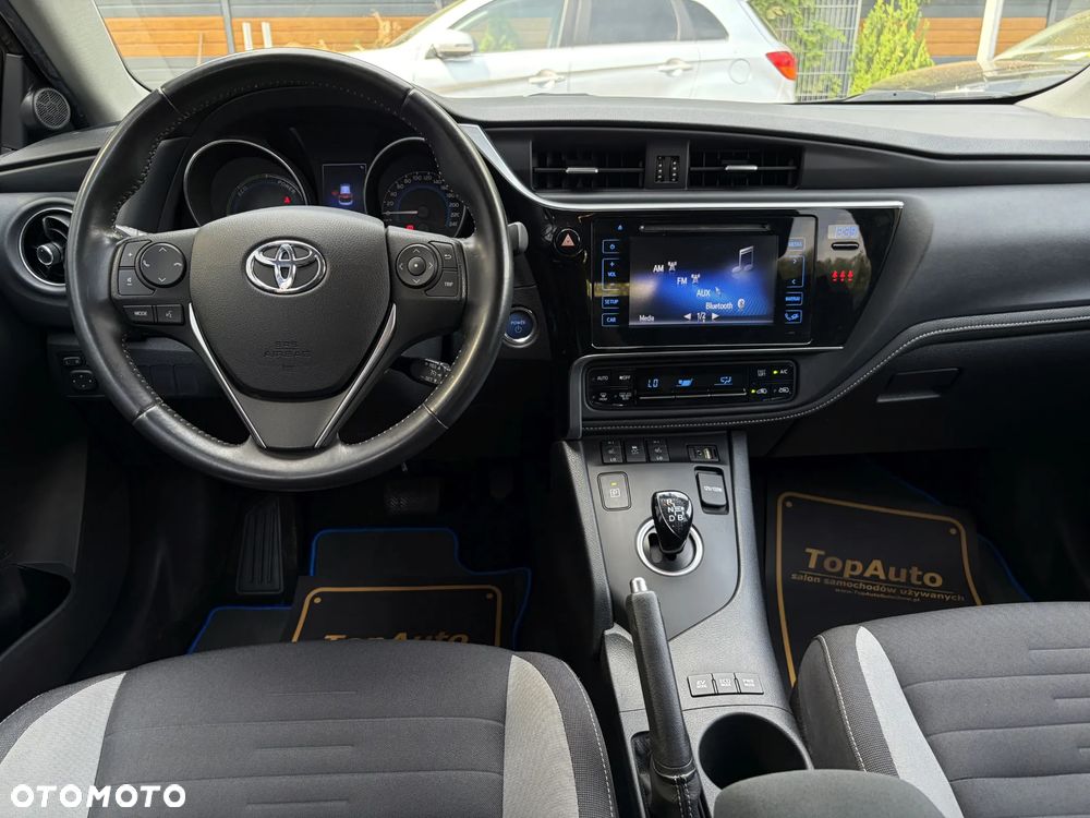 Toyota Auris - 34