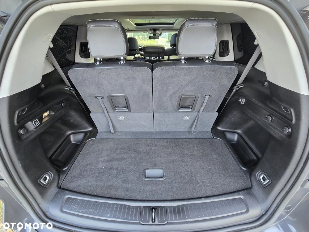 Jeep Grand Cherokee - 34