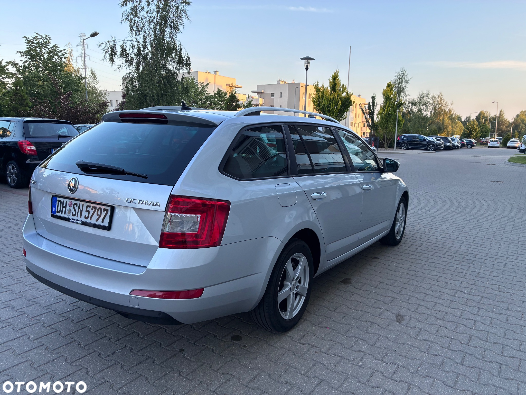 Skoda Octavia 1.6 TDI Ambiente DSG - 15