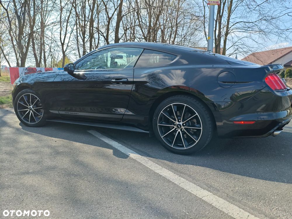 Ford Mustang 2.3 Eco Boost - 6
