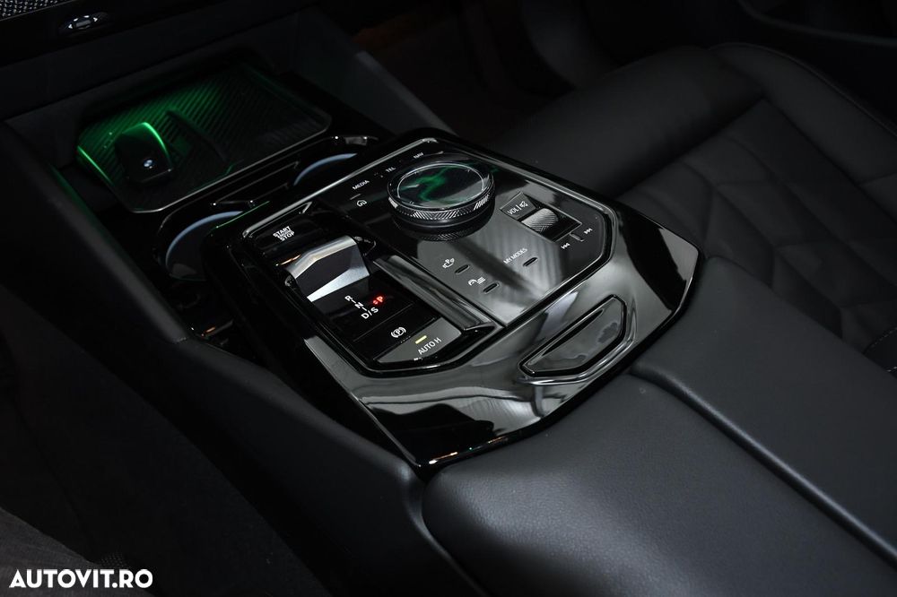 BMW Seria 5 520i Aut. - 21