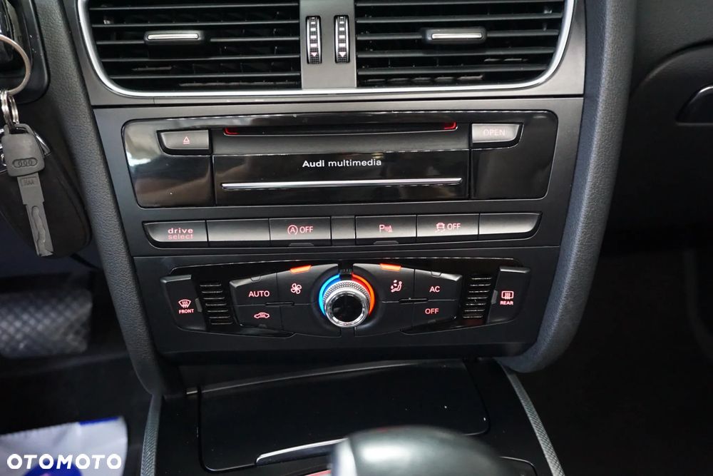 Audi A4 Avant 2.0 TDI DPF quattro S tronic S line Sportpaket - 27