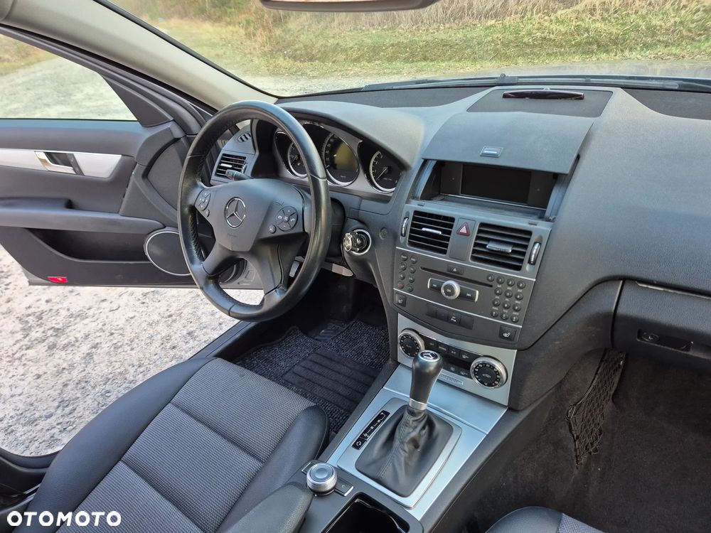 Mercedes-Benz Klasa C - 21