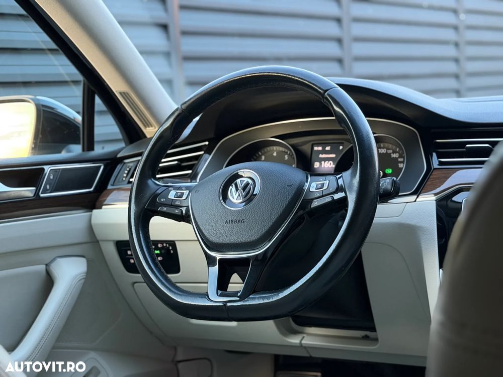 Volkswagen Passat 1.4 TSI ACT DSG R Executive - 7
