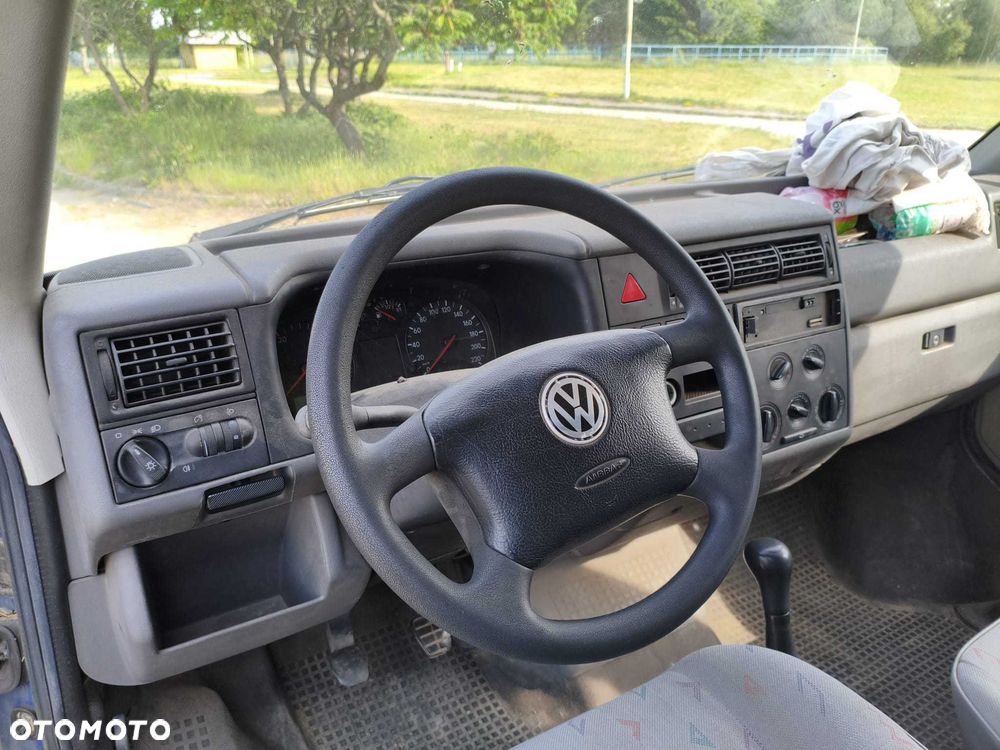 Volkswagen Transporter - 8