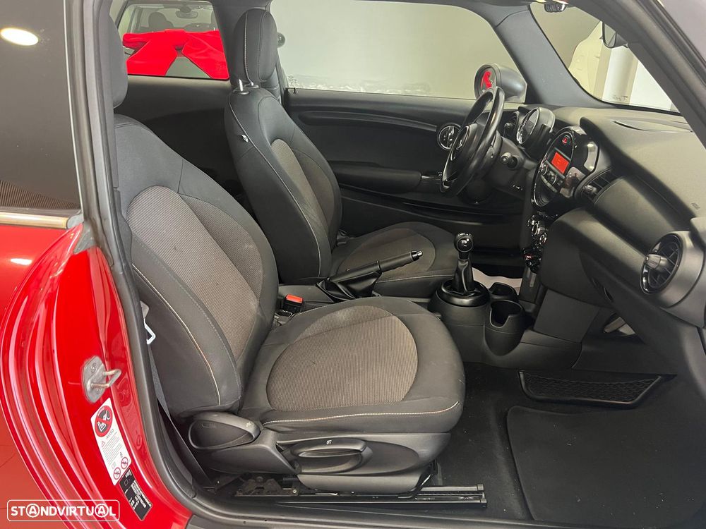 MINI 3 Portas One - 15