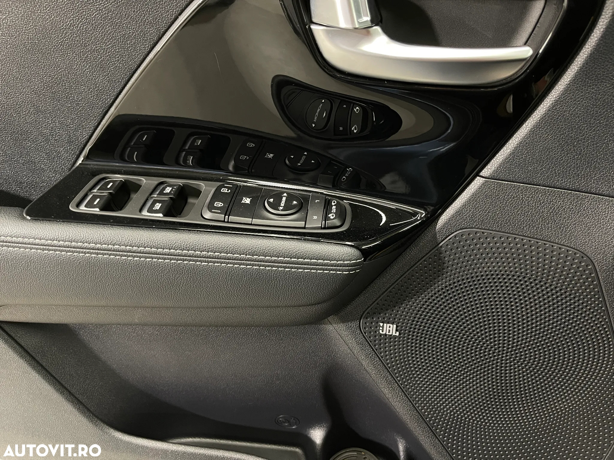 Kia Niro 1.6 GDI HEV 2WD OPF Aut. Spirit - 17