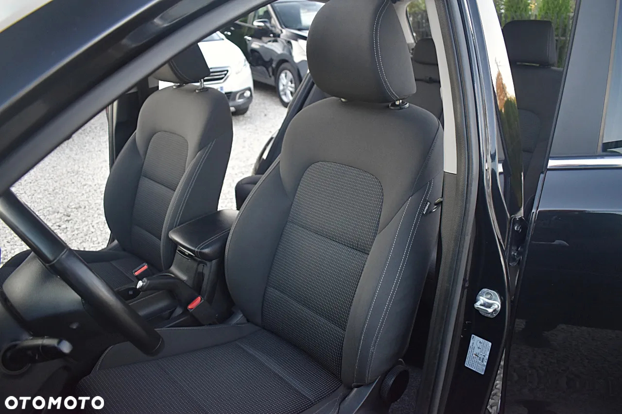 Kia Sportage 1.7 CRDI 2WD Spirit - 19