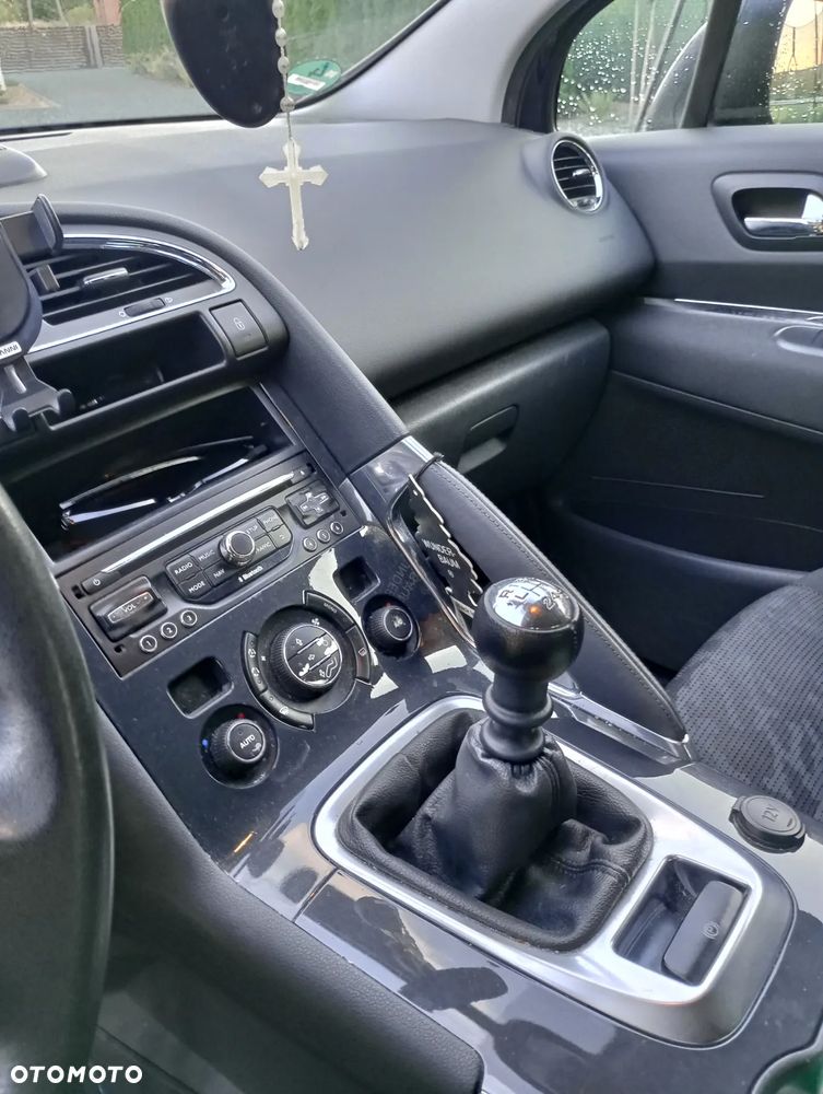 Peugeot 3008 HDi FAP 115 Family - 6