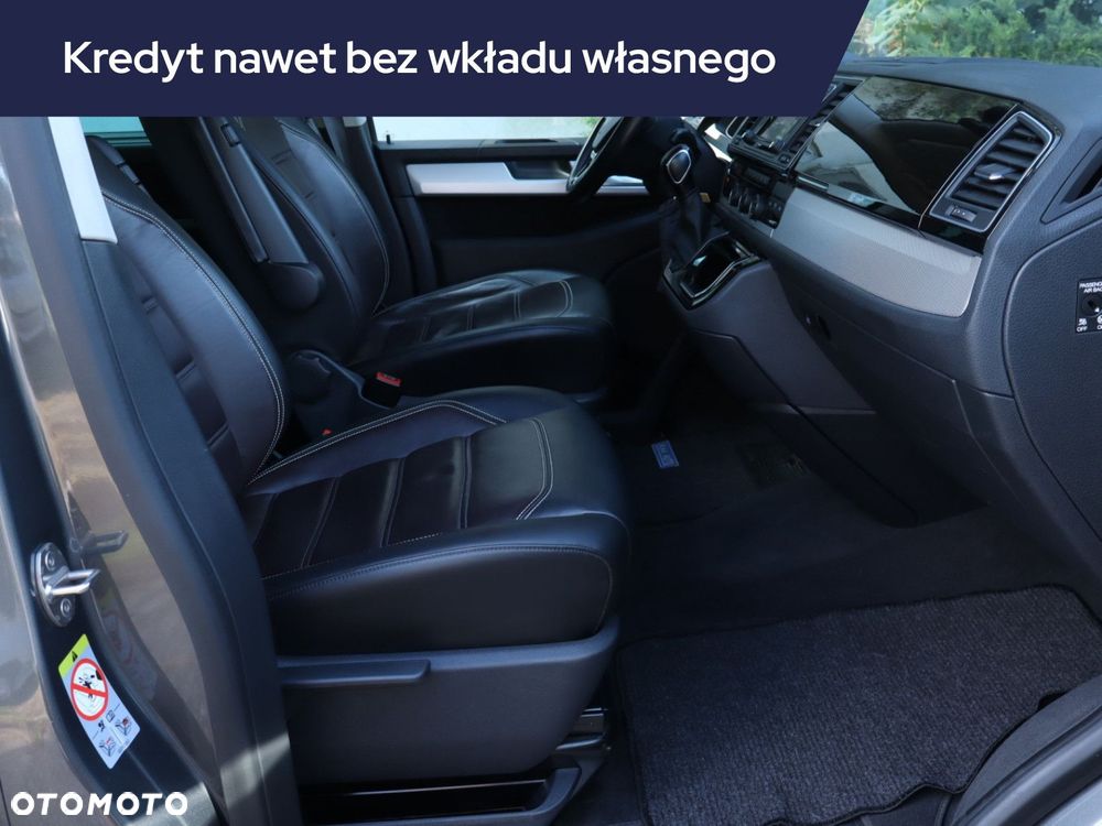Volkswagen Multivan - 11