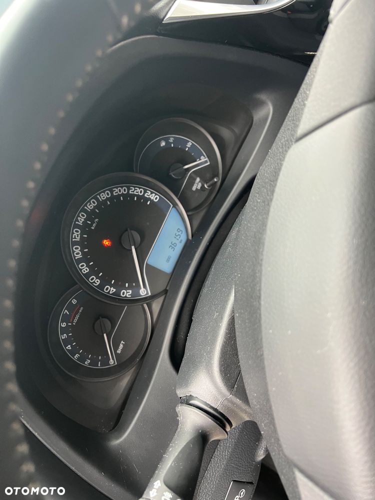 Toyota Auris 1.33 VVT-i Premium - 21