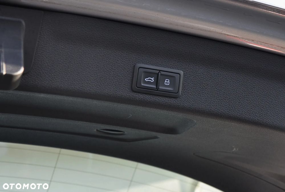 Audi A6 Avant 50 TDI mHEV Quattro Sport Tiptronic - 33