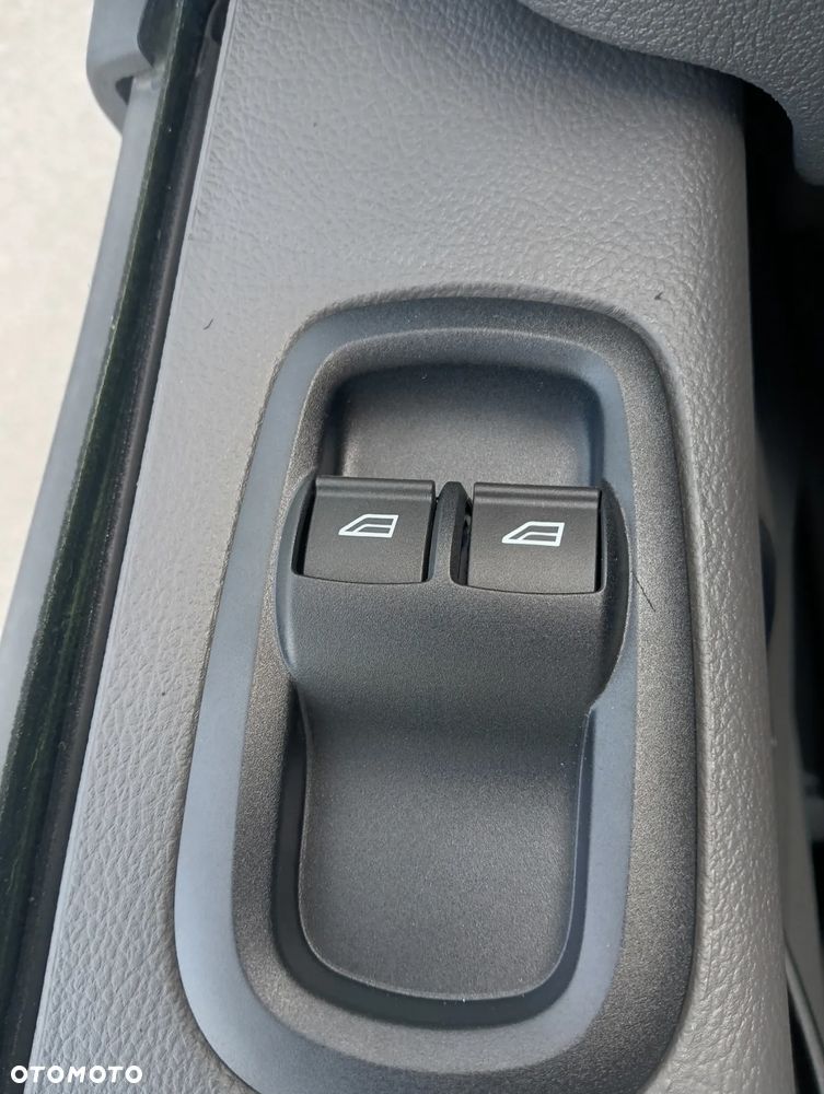 Ford Transit - 12