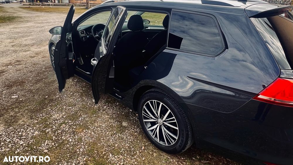 Volkswagen Golf 2.0 TDI BlueMotion Technology Allstar - 5